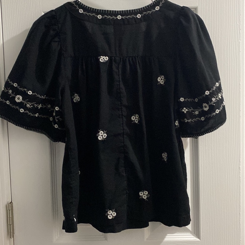 Old Navy womens blouse - Picture 2 of 4